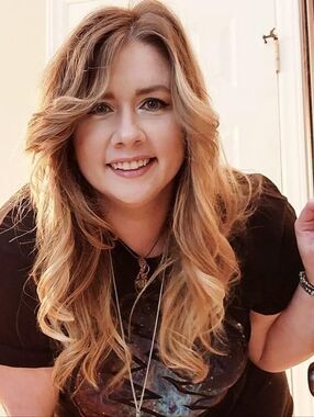 Meet your Posher, Kenzie